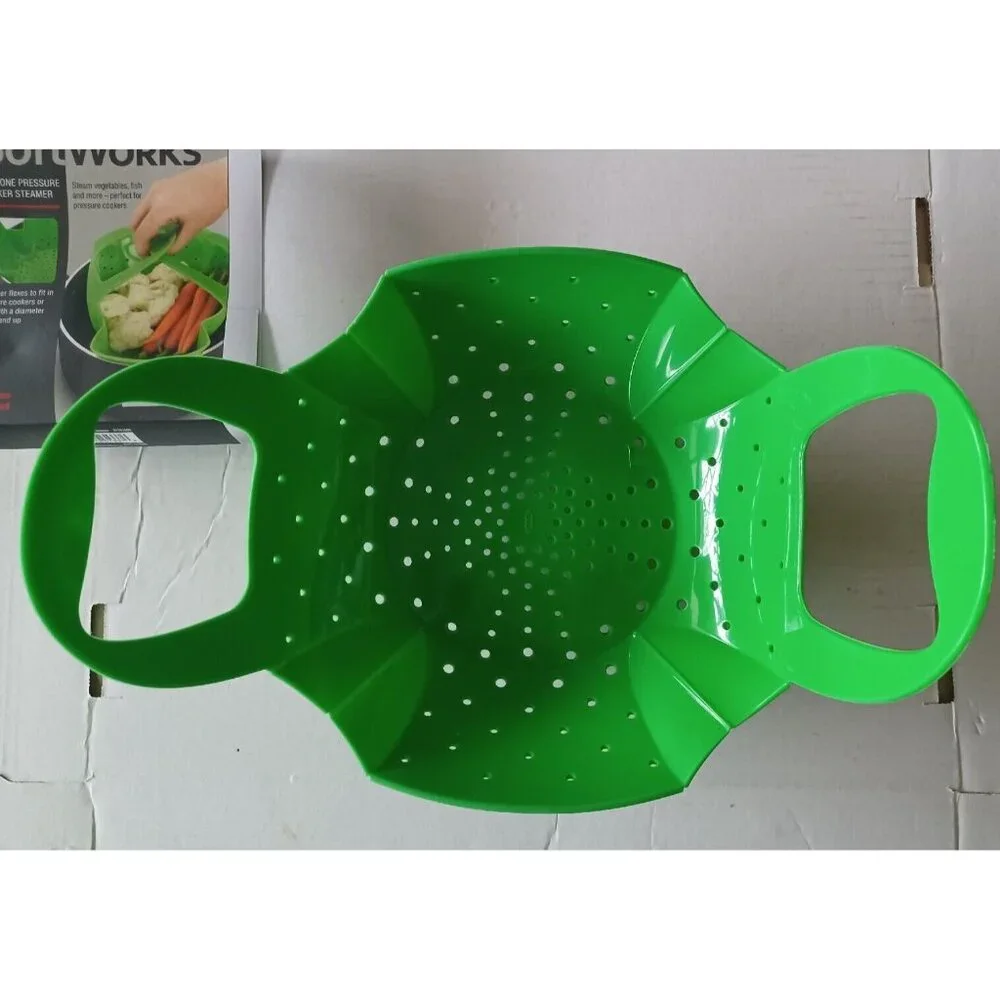 NWT Green OXO Softworks Silicone Pressure Cooker Steamer Basket